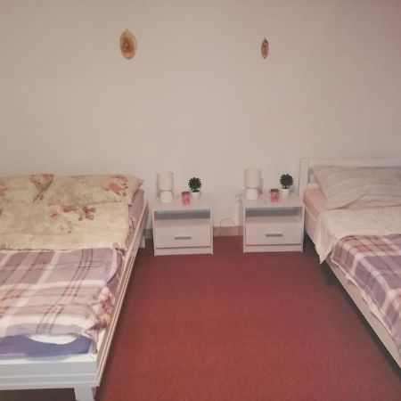 Studio Apartman Small Lili Popovaca Luaran gambar