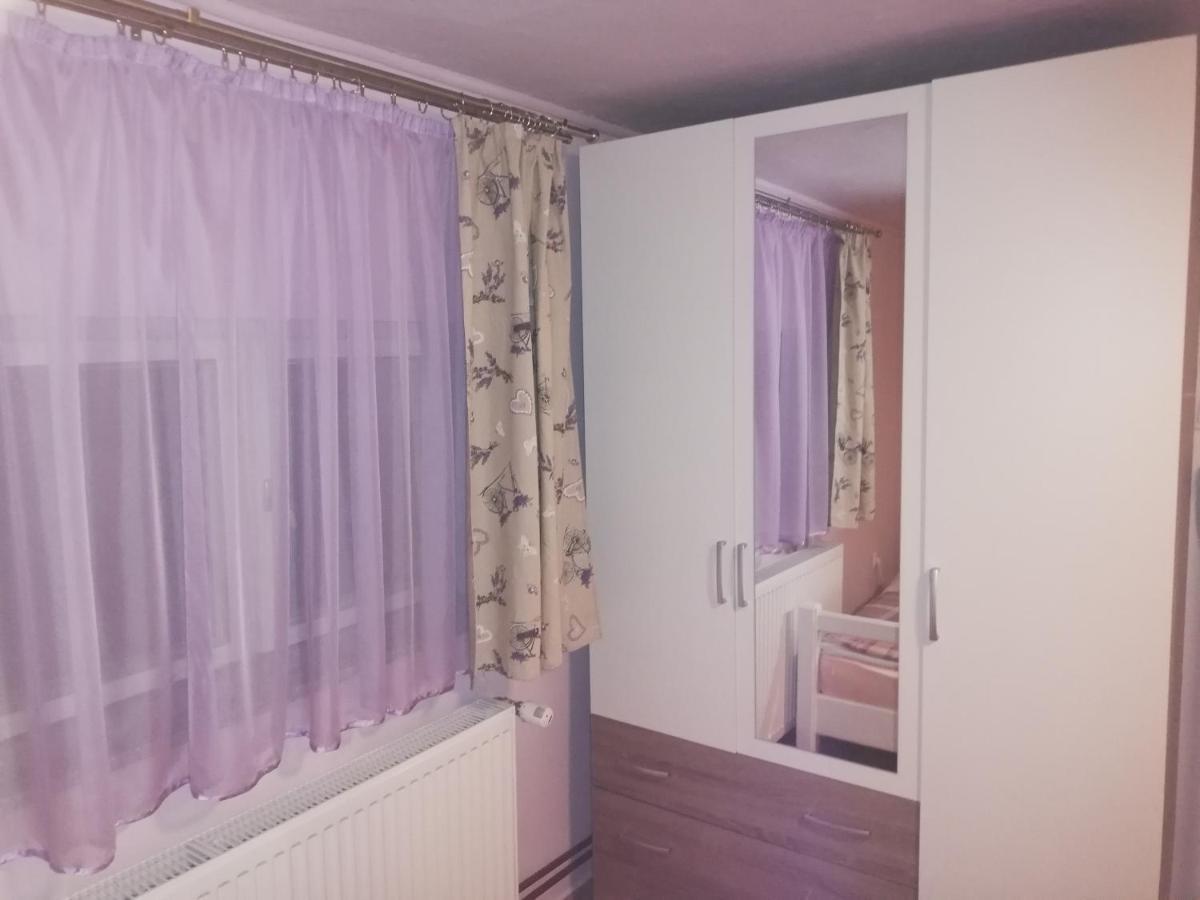 Studio Apartman Small Lili Popovaca Luaran gambar