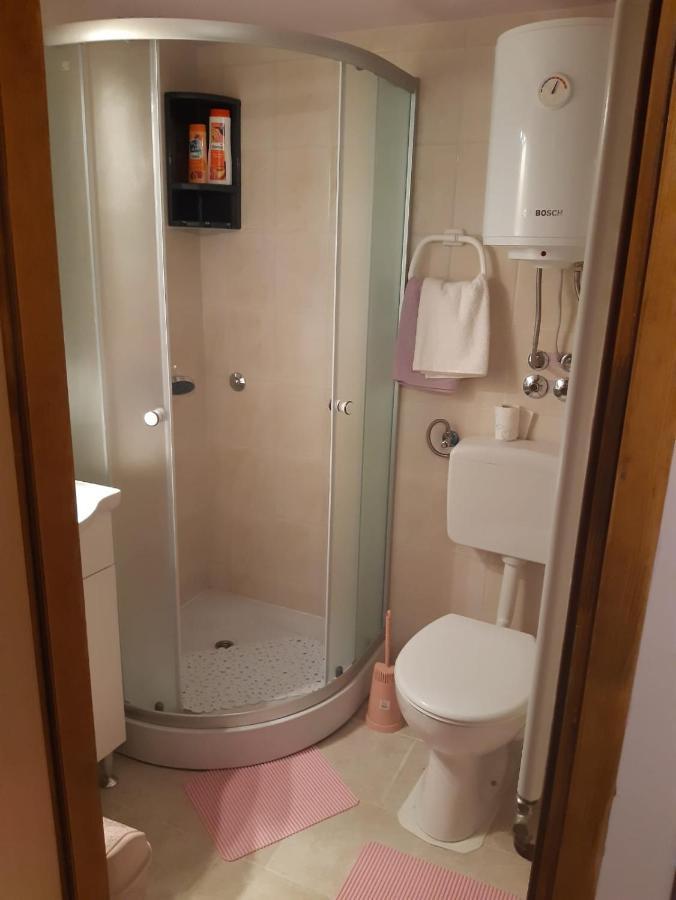 Studio Apartman Small Lili Popovaca Luaran gambar