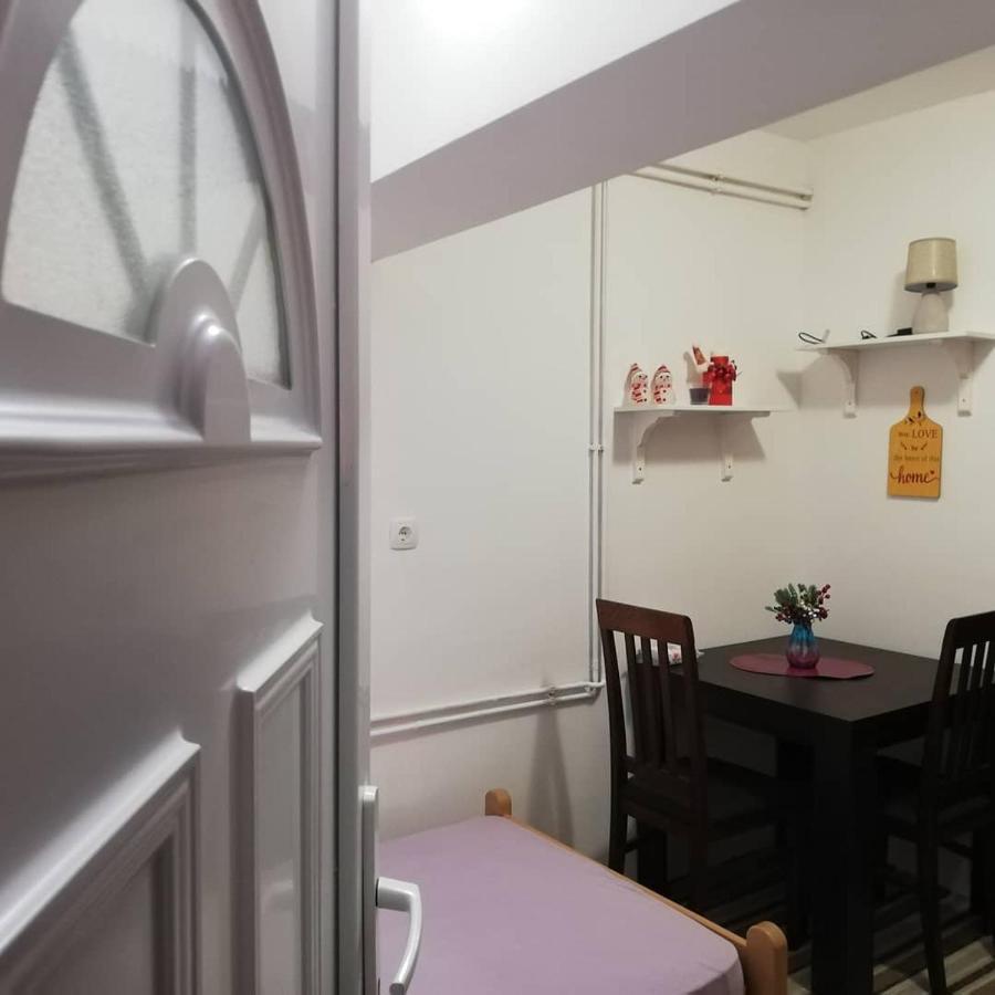 Studio Apartman Small Lili Popovaca Luaran gambar